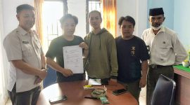 Hippmamol resmi adukan Pj Kades Awila Puncak. Rabu (23/03/2022).