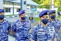 Danlanal Kendari, Kolonel Laut (P) Iwan Iskandar, membenarkan telah menangkap tiga Unit kapal pengangkut ore Nikel ilegal. Jumat (15/4/2022). (*Ist) 