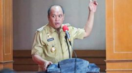 Bupati Konut, H. Ruksamin. 
