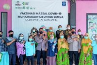 PD Muhammadiyah dan PD Aisyiyah Konawe, Majelis Pembina Kesehatan Umum (MPKU) menggelar Vaksinasi massal di kabupaten konawe. Sabtu, (23/04/2022). (*Ist). 