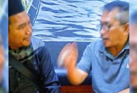 Dijumpai awak media, oknum camat bertugas di Kabupaten Banyuasin yang diduga melakukan penipuan kepada sejumlah kades. (*Ist)