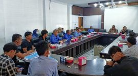 Rapat Dengan Pendapat di gedung DPRD Sultra terkait polemik dugaan penambangan ilegal di Blok Mandiodo. (*Ist) 