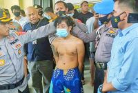 Konferensi Pers Polresta kendari membekuk enam orang pelaku pembusuran di kota kendari, Rabu 18 April 2022. (*Ist) 