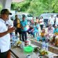 Bupati Simalungun, Radiapoh Hasiholan Sinaga, SH., MH, memberikan sambutannya kepada pihak keluarga Alm DR (HC) Drs Djabanten Damanik. (*S. Hadi Purba). 