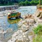 Nampak leluasa aktivitas Tangkahan batu padas di aliran Sungai Bah Bolo, Jambi Nagori Bahjambi, Kabupaten Simalungun, Provinsi Sumatera Utara (Sumut). (*Hadi/Kroscek.net) 