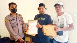 Forkam HL Sultra resmi melaporkan tiga perusahaan dugaan illegal mining ke Polres Konut, Rabu (28/09/2022). (*Ist) 