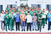 Pangdam l/Bukit Barisan, Mayjen TNI Achmad Daniel Chardin, SE, M.Si, bersama jajaran forkopimda sambut kedatangan Tim Sumut Liga Santri Piala KASAD 2022, di Kantor Bupati Kabupaten Asahan. Jumat (28/10/2022). (*Ist) 