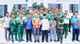 Pangdam l/Bukit Barisan, Mayjen TNI Achmad Daniel Chardin, SE, M.Si, bersama jajaran forkopimda sambut kedatangan Tim Sumut Liga Santri Piala KASAD 2022, di Kantor Bupati Kabupaten Asahan. Jumat (28/10/2022). (*Ist) 