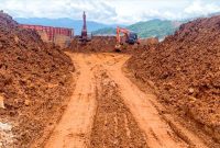Stok phile ore nikel kontraktor mining PT SBP yang diduga dimuat oleh PT HMN di lokasi Jetty II PT Cinta Jaya (CJ) tepatnya pada tanggal 18 Mei 2022. (*Ist) 