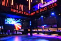 Traxx Club' Dan KTV tak patuhi aturan. (*Istimewa) 