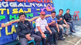 Pengurus Persatuan Wartawan Polda Sumatera Utara hadir ke rumah duka. (*Rizky/Kr). 