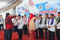 Pengibaran Pataka Pengurus Ikatan Keluarga Luhak Agam  Sumatera Utara. (*S. Hadi/Kr) 