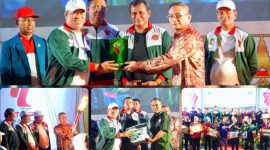 Bupati Ruksamin resmi membuka HUT PGRI dan HGN ke 77 Tahun di lapangan sepak bola Kecamatan Molawe, Konawe Utara. (*Ist). 