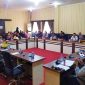 DPRD Konut menggelar rapat dengar pendapat (RDP) bersama DPD LAKI dan Masyarakat, soal batas tanah SHM Masyarakat di Desa Tobimeita. (*Ist) 