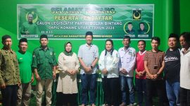 Diantar keluarga, Lapeha resmi mendaftarkan diri melalui PBB Konut maju pileg 2024. Selasa malam, (28/02/2023). (*Red) 