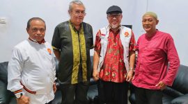 Prof. Dr. H. Usman Jafar, Lc., MA, bersama pengurus PKS Sumut. (*Ist) 