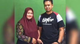 Yusnawati bersama suami, Syaifuddin.(*Rul)