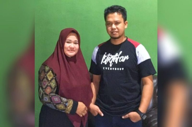 Yusnawati bersama suami, Syaifuddin.(*Rul)
