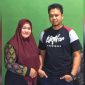 Yusnawati bersama suami, Syaifuddin.(*Rul)
