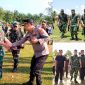 Kapolres Konut, AKBP Priyo Utomo menyambut Jenderal TNI Dr. Dudung Abdurachman, S.E.,M.M, bersama rombongan, Selasa (10/10/2023).