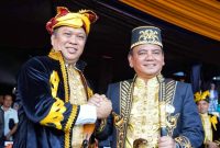 Bupati Konut, H. Ruksamin bersama Pj Gubernur Sultra, Komjen Pol (Purn) Andap Budhi Revianto memperingati hari jadi Kota Baubau.