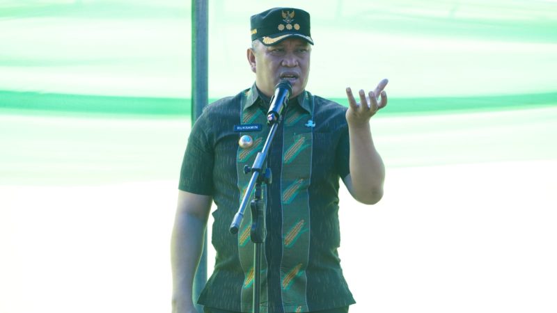 Bupati Konawe Utara, H. Ruksamin. 