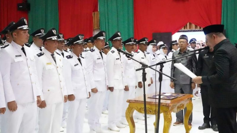 Prosesi pembacaan sumpah pelantikan 78 Kades. Foto: Istimewa