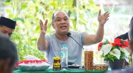 Bupati Konawe Utara, H. Ruksamin, memimpin rapat persiapan pelaksanaan MTQ ke-30 yang berlangsung di Rujab Bupati Konut pada Kamis, 29 Februari 2024. 
