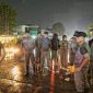Tim Satgas Bencana Alam turun langsung meninjau lokasi Banjir di wilayah Kota Kendari menyebabkan satu rumah warga di Kelurahan Sanua Lorong Fajar Merantau, Kecamatan Kendari Barat, mengalami kerusakan parah. (*Ist)