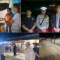 Kapolres Konut Pimpin penertiban antrian kendaraan dan pemeriksaan kesehatan para pengantri sopir beserta penumpannya dan membagikan makanan. Sabtu (11/05/2024).
