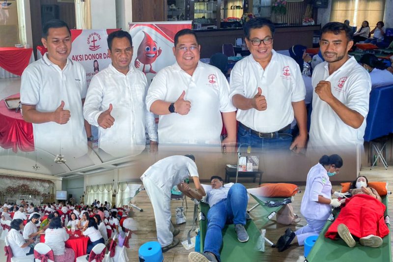 Peringati Hari Kenaikan Yesus Kristus menggelar kegiatan donor darah di salah satu restoran di Kota Kendari, Selasa (14/5/2024).