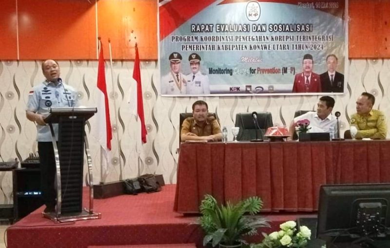 Bupati Konawe Utara, H. Ruksamin, secara resmi membuka Rapat Koordinasi Evaluasi dan Sosialisasi MCP dan SPI di Hotel D'Blitz Kendari. Selasa, (14/05/2024).