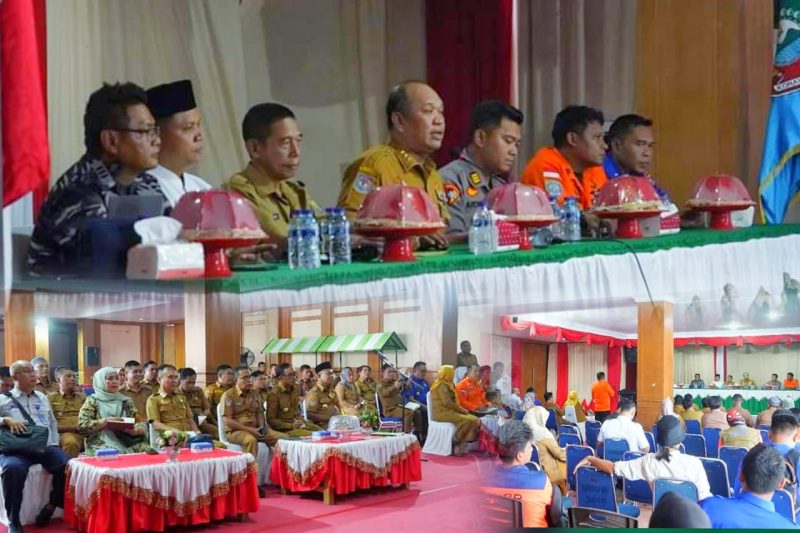 Rapat Koordinasi jelang MTQ Ke- XXX tingkat Sulawesi Tenggara berlangsung di aula lantai 1 Kantor Bupati Konut, Senin (13/5/2024).