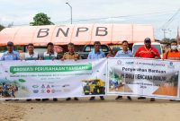 Section Head External PT. MLP, Arifin Lahay, didampingi Camat Langgikima, Tasrudin dan diterima langsung Pemerintah Kabupaten Konawe Utara melalui Kepala BPBD Konut, Aidin. Senin, (20/05/2024).