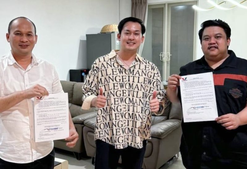 Desk Pilkada menyerahkan Surat Tugas kepada Yudhianto Mahardika untuk maju Pemilihan Walikota Kendari tahun 2024.