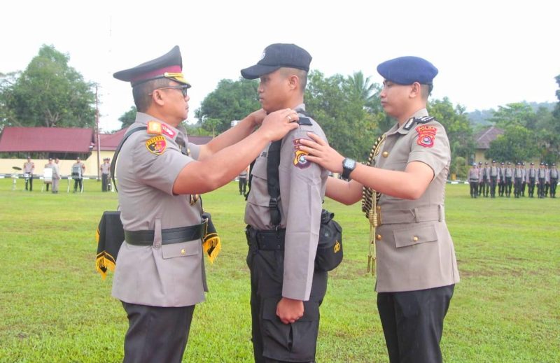 Kapolda Sultra Irjen Pol Dwi Irianto, S.I.K., M.Si memimpin Upacara pembukaan pendidikan. Senin, (22/07/2024).