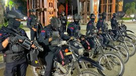 Personel Gabungan Polda Sultra gelar operasi cipta kondisi. Minggu, (22/07/2024).