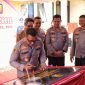 Irjen Pol Dwi Irianto, S.I.K., M.Si meresmikan rumah dinas Polri di Polsek Waworete, Kabupaten Konawe Kepulauan, Senin (05/08/2024).
