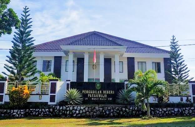 Kantor Pengadilan Negeri (PN) Pasarwajo. (*Foto Ist)