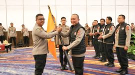 Irjen Pol Dwi Irianto resmi mengukuhkan pengurus Komite Olahraga Polri Polda Sultra. Rabu, (07/08/2024).