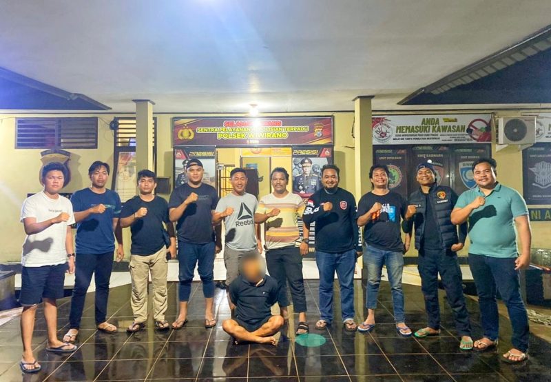 Timsus Elang Oheo Polres Konut Kolaborasi Tim Resmob Limango Polres Bolmut Berhasil mengamankan Tersangka SM (42) Buronan kasus pencurian Polres Bolmut di wilayah hukum Polres Konut. Rabu (07/08/2024).