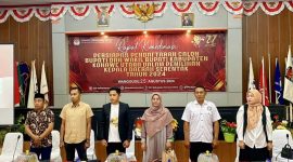 Komisi Pemilihan Umum (KPU) Konawe Utara (Konut) menggelar rapat koordinasi terkait persiapan pendaftaran calon Bupati dan Wakil Bupati pada Pemilihan Kepala Daerah (Pilkada) serentak tahun 2024 di Aula Oheo KPU Konut, Minggu (25/8/2024).