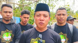 Koordinator Al Fatih, Sulaiman Alpamba (Songkok Hitam).