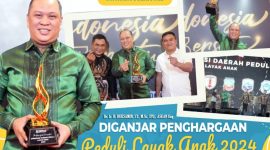 Galeri penerimaan Penghargaan layak anak kepada Bupati Konawe Utara, H. Ruksamin oleh Menteri Pemberdayaan Perempuan dan Perlindungan Anak RI, Bintang Puspayoga, di The Tribrata, Hotel & Convention Center Darmawangsa Jakarta, Rabu (11/09/2024).