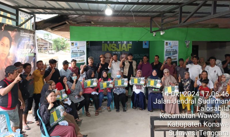 Gabungan relawan dari enam kecamatan yakni Wawotobi, Unaaha, Tongauna, Anggaberi, Konawe, dan Meluhu, Kawal pemenangan Ruksamin-Sjafei di Konawe. Senin (14/10/2024).