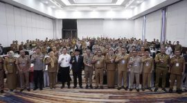 Drs. La Ode Saifuddin, M.Si, mengikuti Rapat Koordinasi Pengawasan Daerah (Rakorwasda) Tahun 2024 di Hotel Claro Kendari pada Selasa (11/11/2024).