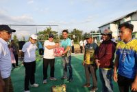 H. Ruksamin resmi membuka Turnamen Bola Voli Putra-Putri Bupati Cup II. Foto: Istimewa