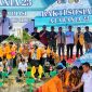 H. Abuhaera sambut Mahasiswa Fakultas Farmasi Universitas Halu Oleo (UHO) Kendari angkatan 2023, berlangsung di Lapangan Desa Taipa, Kecamatan Lembo, Kamis (23/1/2025).