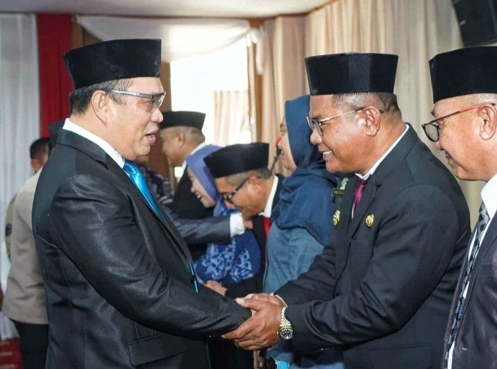 Bupati Konawe Utara, Dr. Ir. H. Ruksamin, ST., M. Si., IPU, Asean Eng, mengucapkan selamat kepada H. Abdollah, S.Pd., M.M sebagai Kepala Dinas Komunikasi dan Informatika (Kominfo) Konawe Utara (Konut) Definitif pada Jumat, 24 Januari 2025.