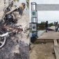 Nampak Kendaraan Roda Dua Keluarga Pasutri, Darius (51) dan Sumeni (47) Dibakar OTK. 